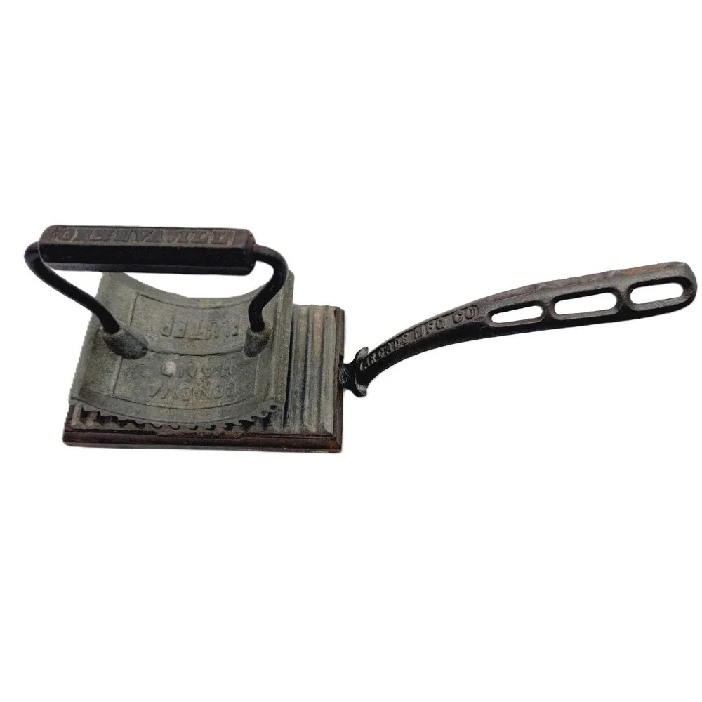 Antique Geneva Hand Fluter Rocker Iron w/ Arcade Lift Handle & 1866 Heater Plate